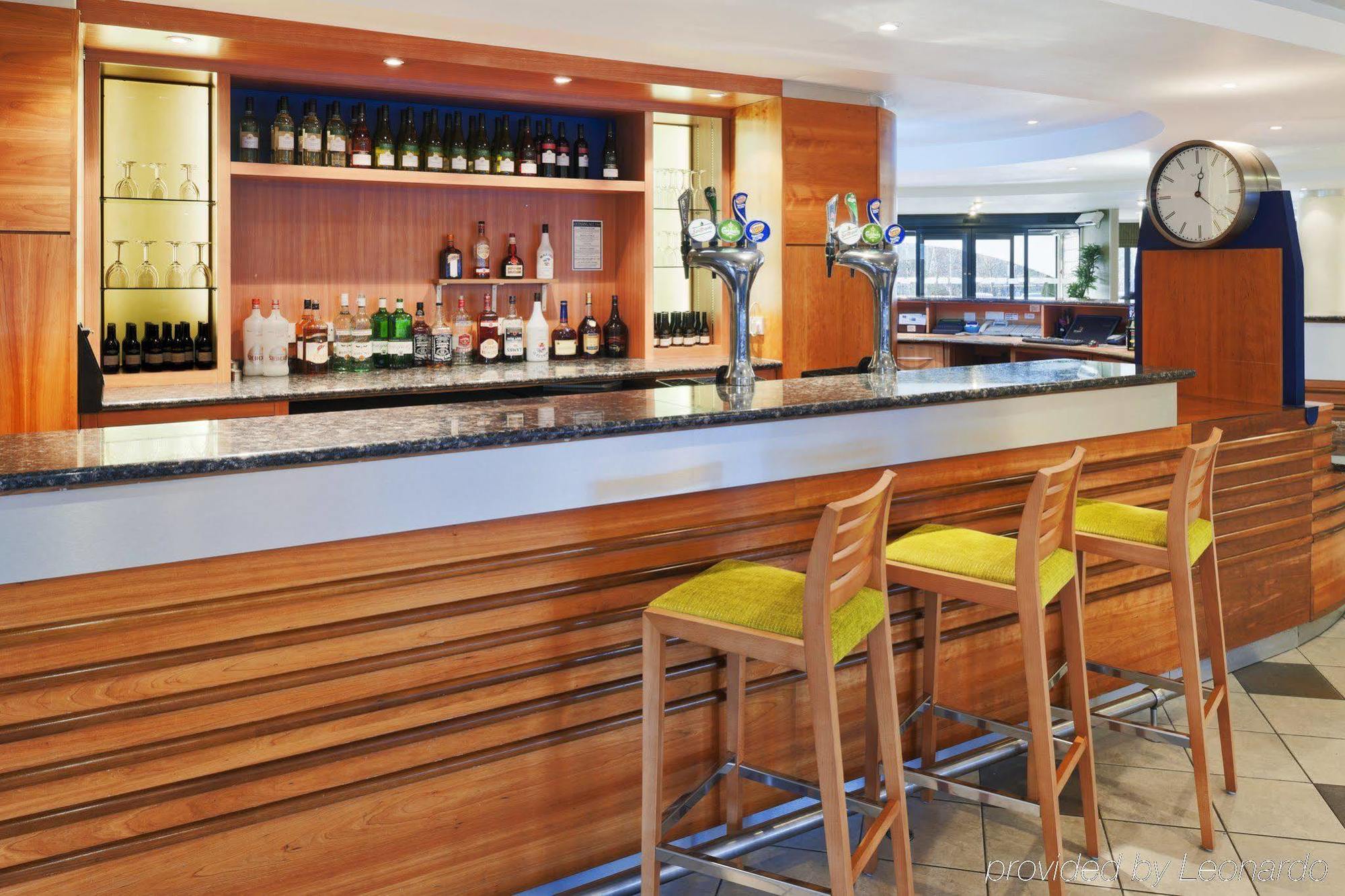Knowsley Inn & Lounge Exterior photo